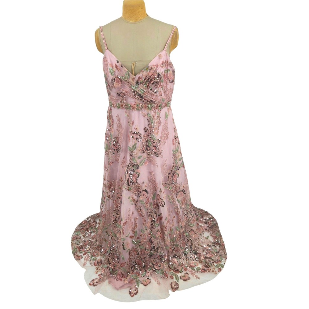 Mac Duggal Gown Size 16 Pink Floral Sequin Beaded Formal Evening Prom Feminine